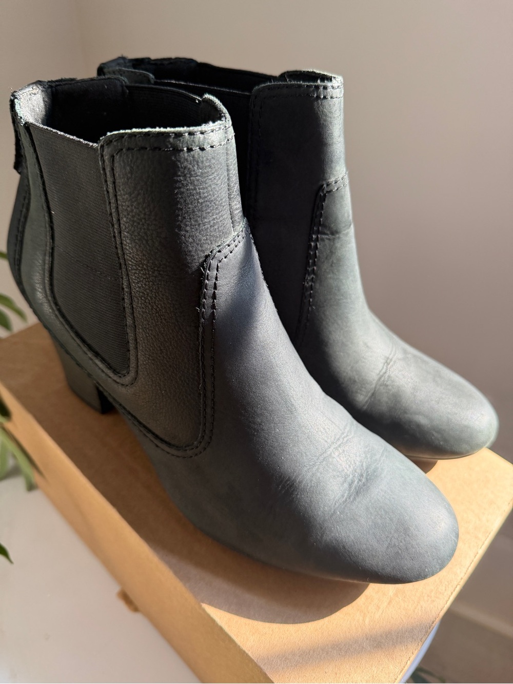 Clarks Bendables Stroll Valley Black Leather Booties with Block Heel